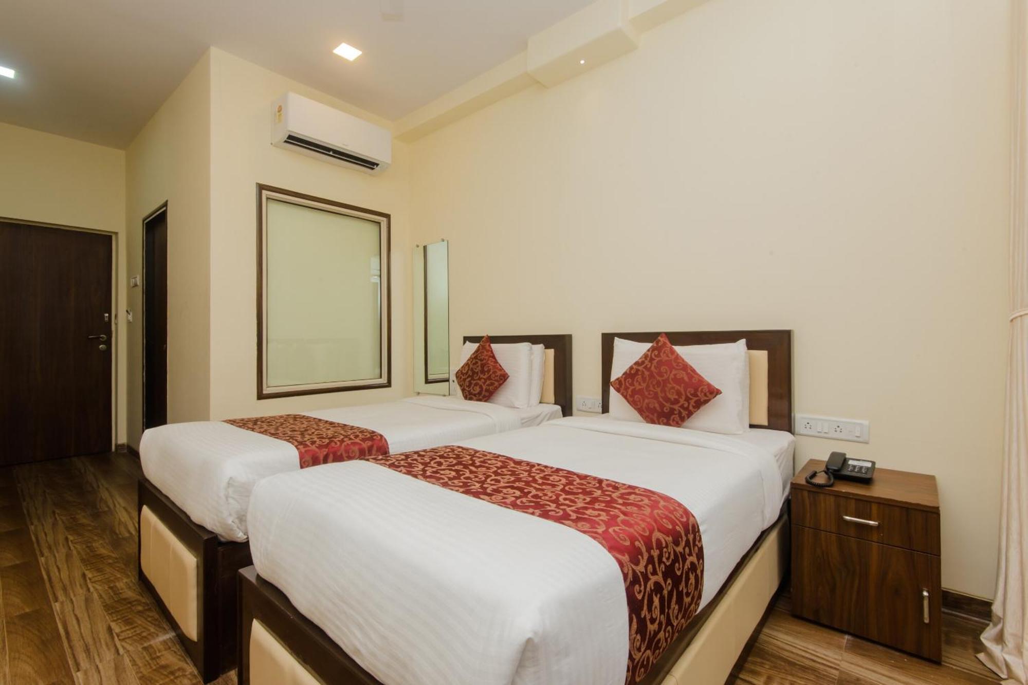 Super Hotel O Divine Residency Near Phoenix Marketcity Mumbai  Buitenkant foto